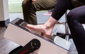 Custom Orthotics vs. Over-the-Counter Insoles: Why Footmaxx is Worth the Investment 