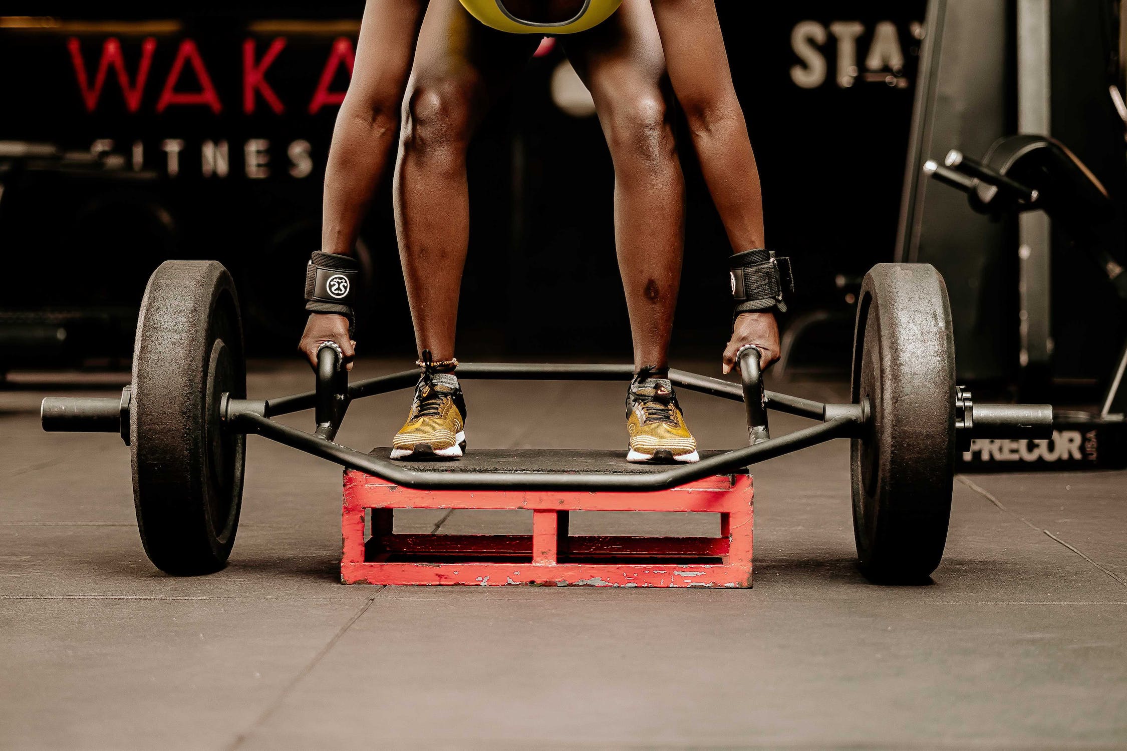 How To Prevent Back Pain When Deadlifting: Tips For Perfect Form