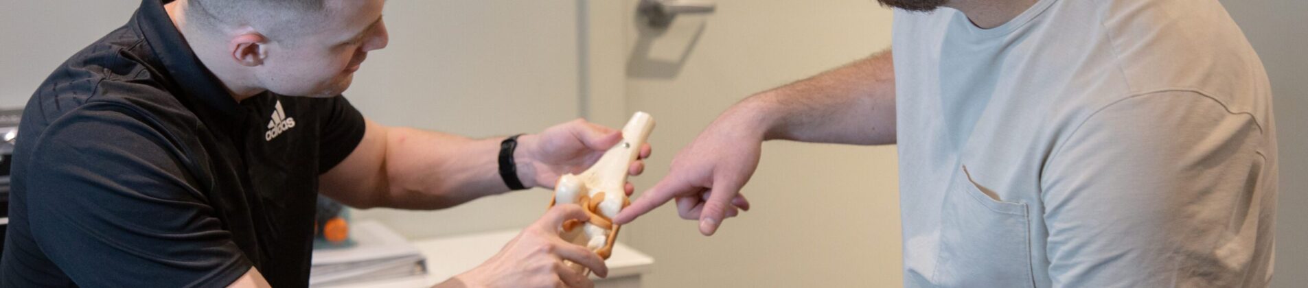 How Physiotherapy Helps with Arthritis Pain