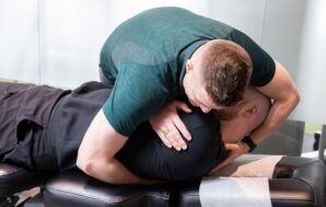 8 Signs You May Consider Consulting a Chiropractor