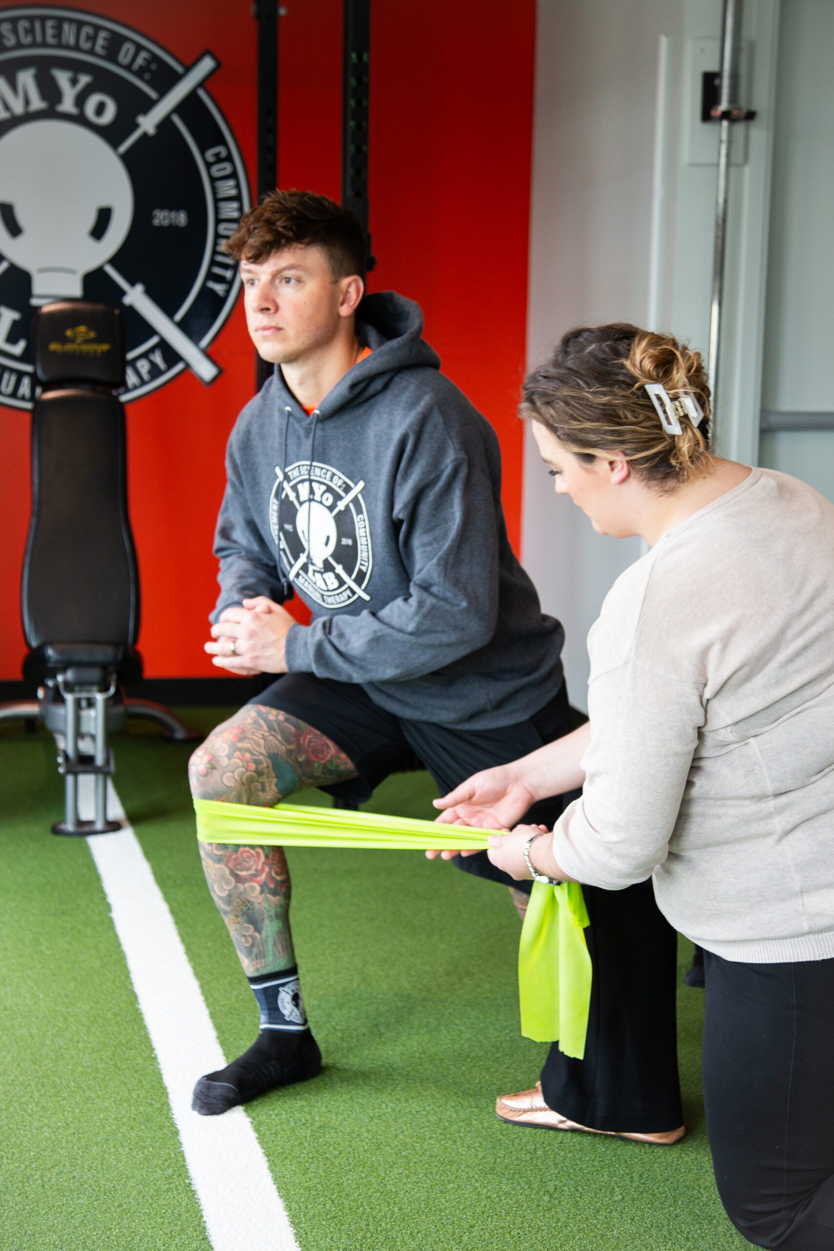 Knee physiotherapy MYo Lab Health & Wellness in Calgary, Alberta